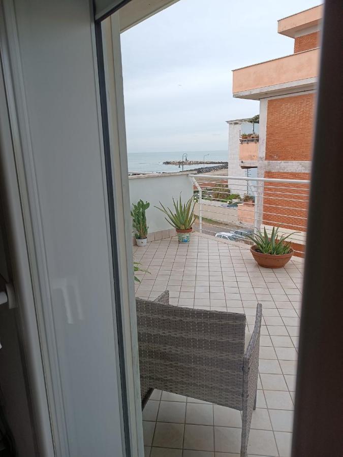 Armareaoverseassuites Fiumicino Bagian luar foto