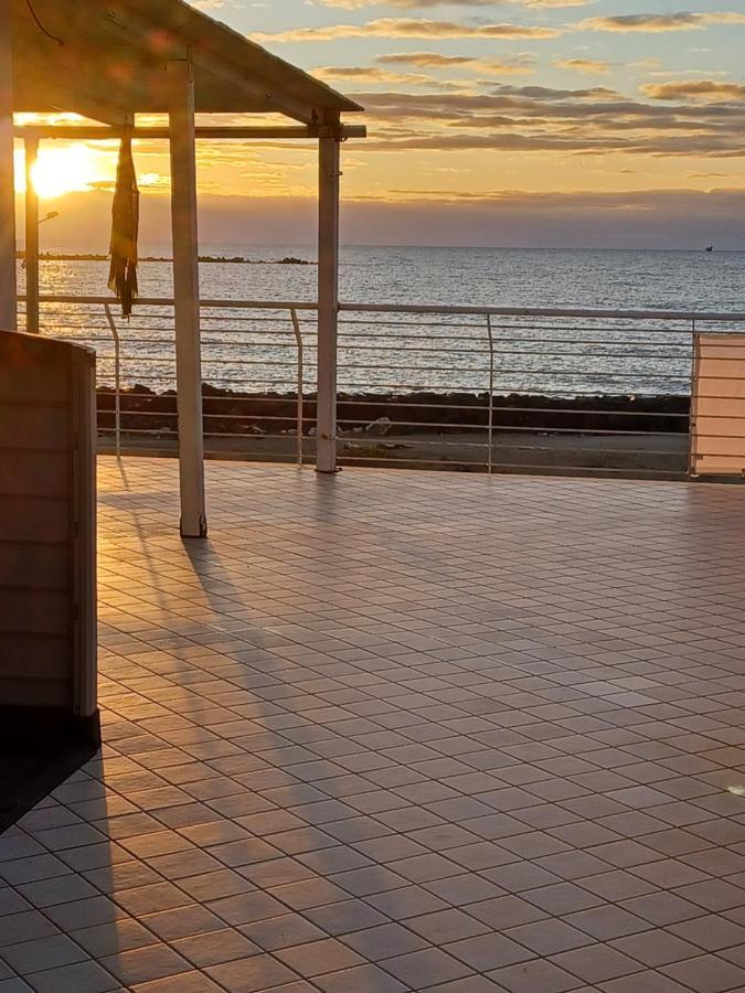 Armareaoverseassuites Fiumicino Bagian luar foto