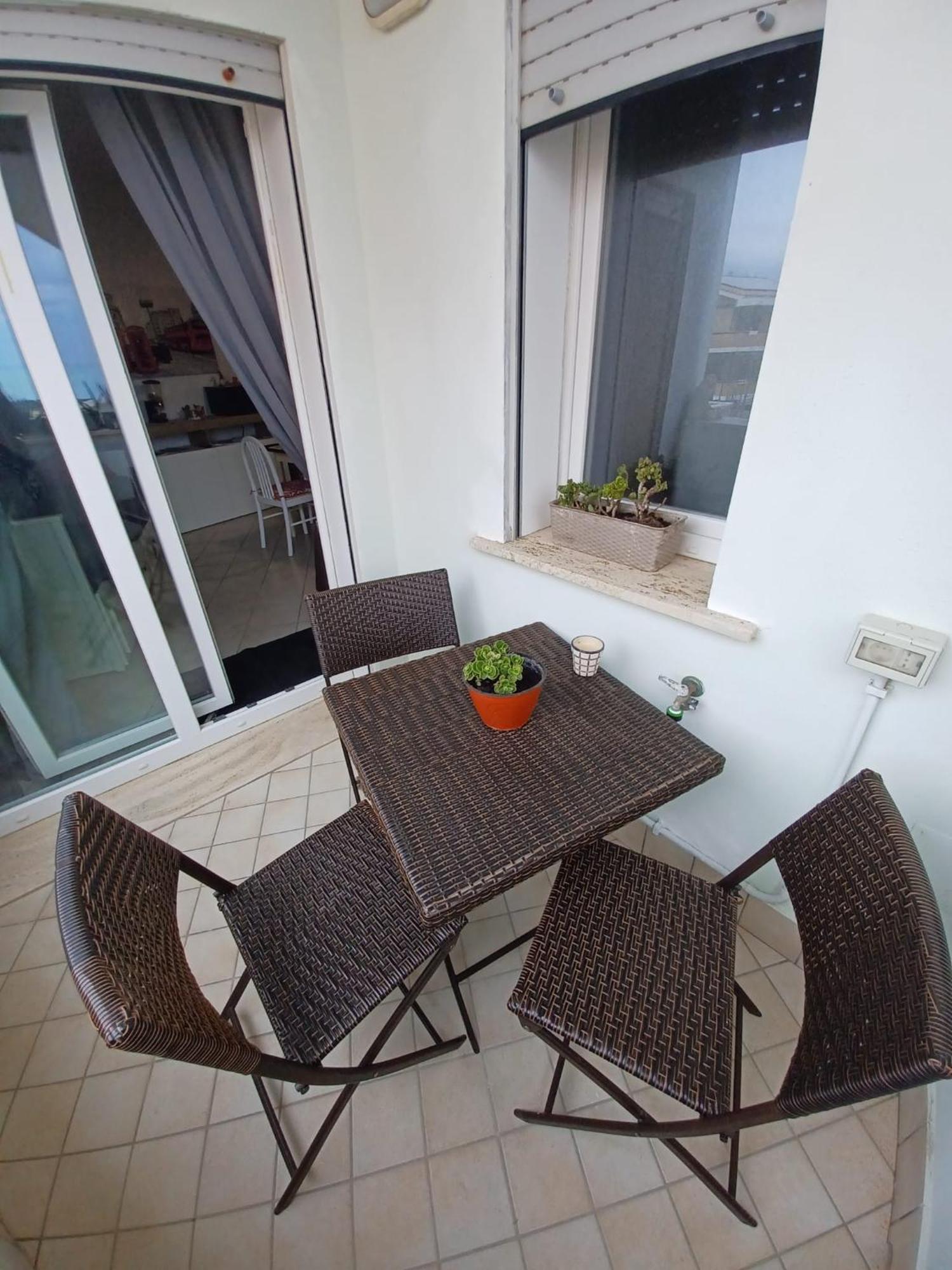 Armareaoverseassuites Fiumicino Bagian luar foto